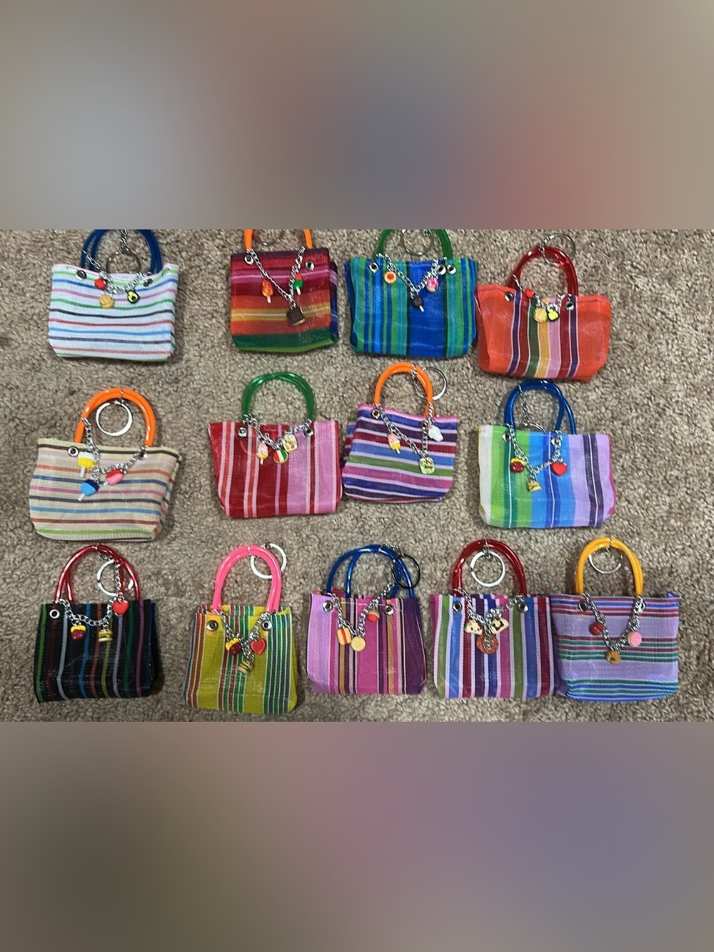 Mercado Mini Purse keychain with Charms - Multicolor